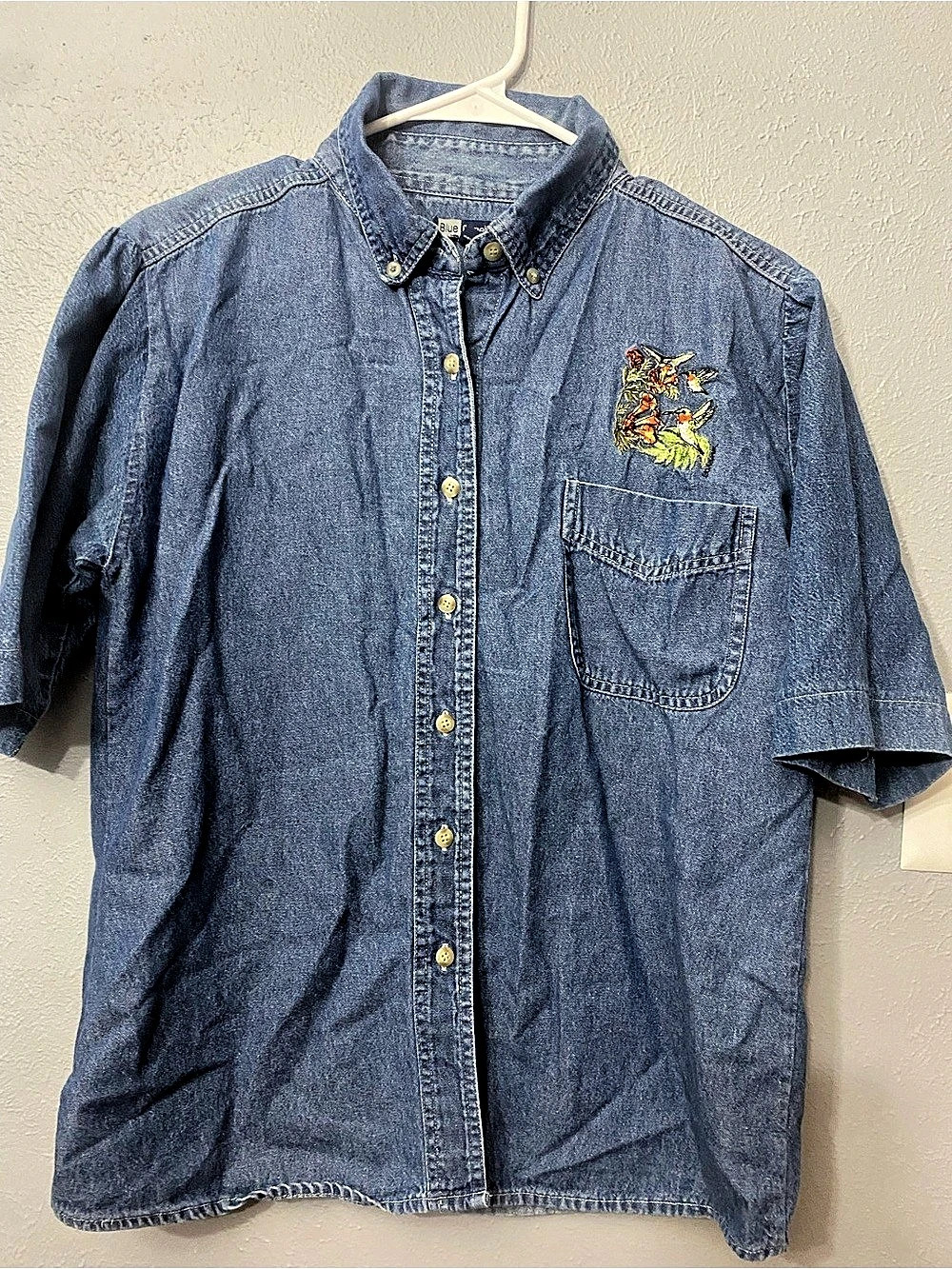 Blue Generation Embroidered Denim Button Down Size Medium